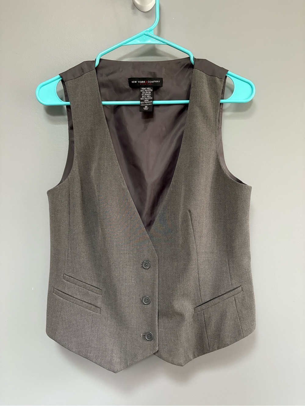 New York & Company Women's Sophisticated Gray Tailored Button Lined Vest Size 10